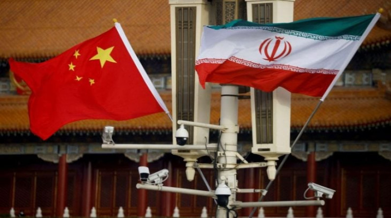 وزير الدفاع الصيني يؤكد استعداد بلاده لتطوير العلاقات العسكرية مع إيران